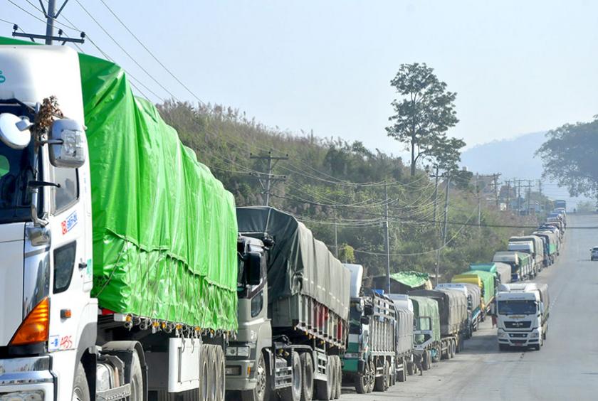မန္တလေး-မူဆယ် ကုန်သွယ်ရေးလမ်းကြောင်းတစ်နေရာကို တွေ့ရစဉ်