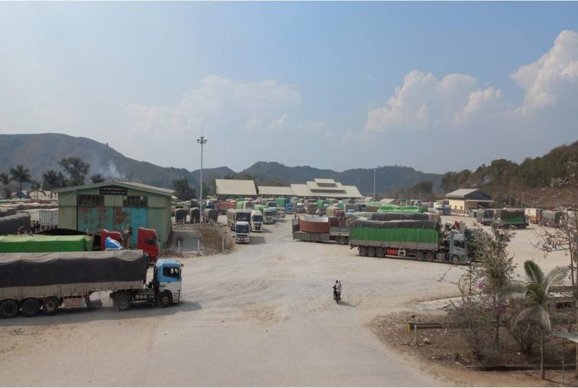 မြန်မာ-တရုတ်နယ်စပ် မူဆယ်နယ်စပ်ကုန်သွယ်ရေးစခန်းကို တွေ့ရစဉ်(ဓာတ်ပုံ-စီးပွား/ကူးသန်း)
