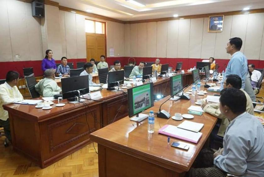  ကယားပြည်နယ် ရင်းနှီးမြှုပ်နှံမှုကော်မတီအစည်းအဝေး ကျင်းပနေစဉ်(ဓာတ်ပုံ- DICA)