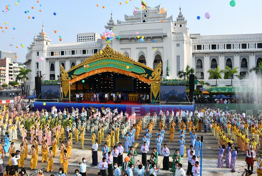 ၁၃၈၃ ခုနှစ်၊ ရန်ကုန်မြို့တော် မဟာသင်္ကြန်မဏ္ဍပ် ဖွင့်ပွဲအခမ်းအနားကို ရန်ကုန်မြို့တော်ခန်းမရှေ့ ...